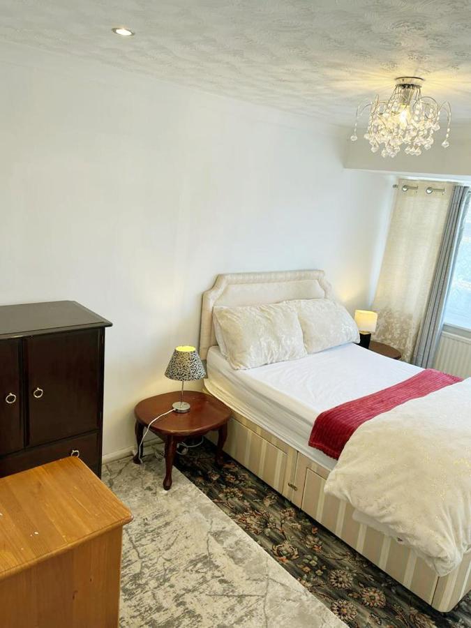 Blessings Of Peace Home Away From Home كارديف المظهر الخارجي الصورة