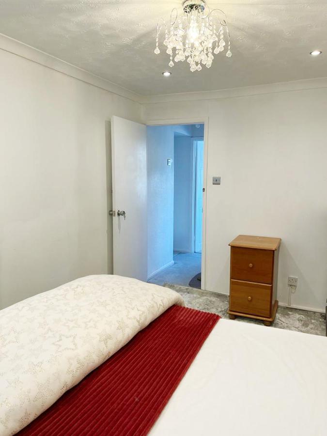 Blessings Of Peace Home Away From Home كارديف المظهر الخارجي الصورة